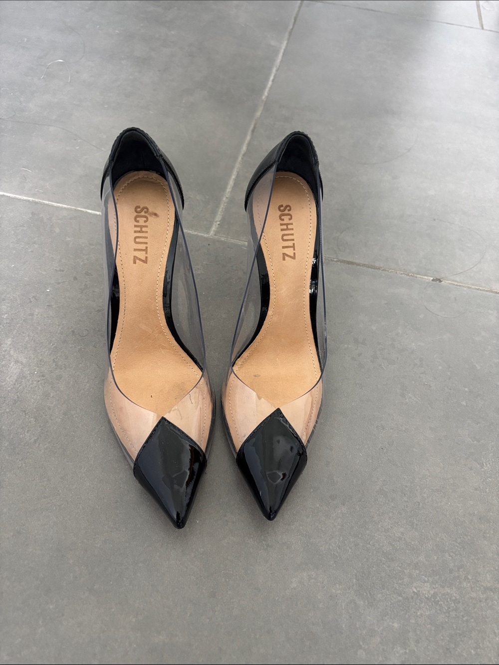 SCHUTZ Cendi Two-Tone Patent Pointed-Toe Pumps in Black